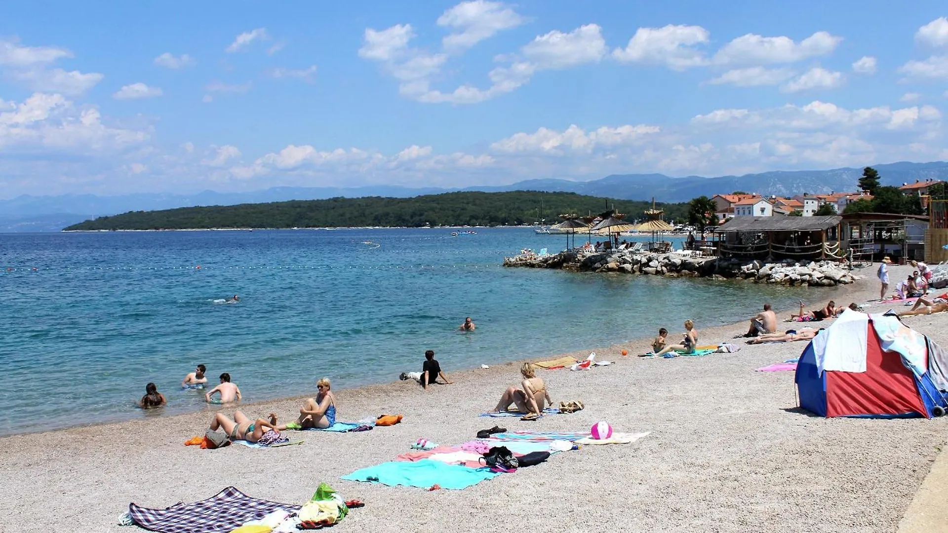 Apartments With A Parking Space Njivice, Krk - 21726  Njivice